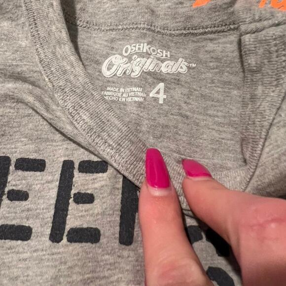 Boys Size 4 Summer Clothing Bundle - Carter's, OshKosh, & Gymboree - Picture 5 of 12